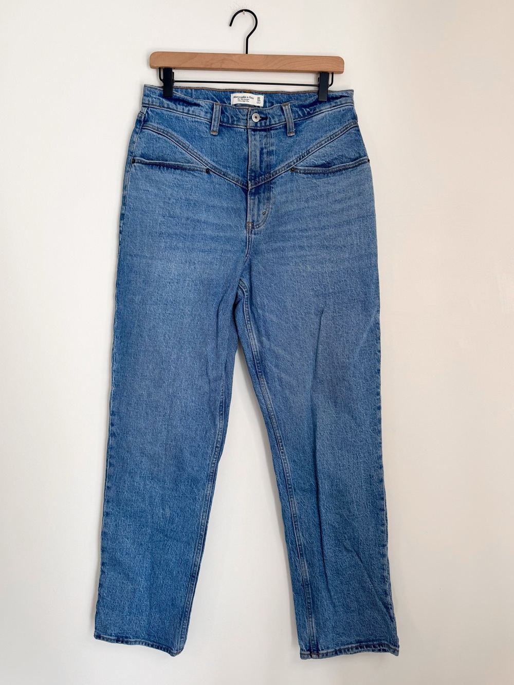 Abercrombie The 90s Straight Ultra High Rise V Waist Jeans Curve Love Size 30/10
